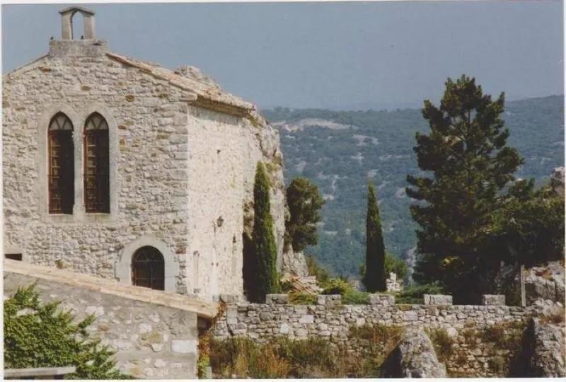 Ancienne Chapelle Du 12E Siecle Restauree En Maison De Caractere Sur Falaise Aigueze Exterior foto